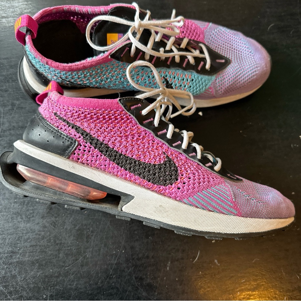 Nike Women’s Air Max Flyknit Racer fuchsia Dream Mesh Running Sneakers